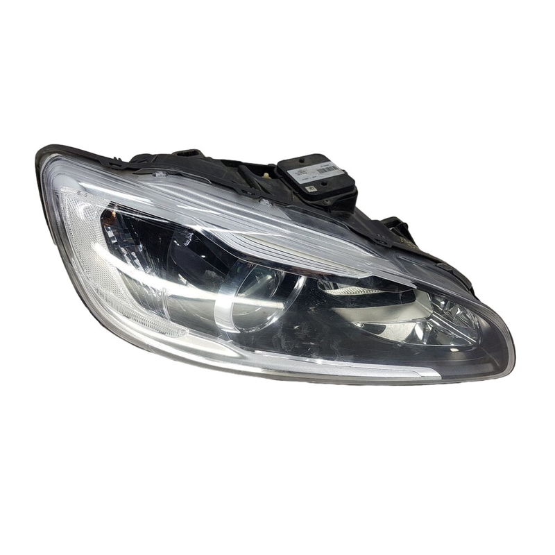 Auto Spare Part Front Right Headlight 31698819  SGS Certified