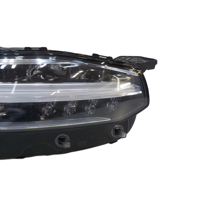 31655775 Auto Spare Part Right Hand Headlight For 