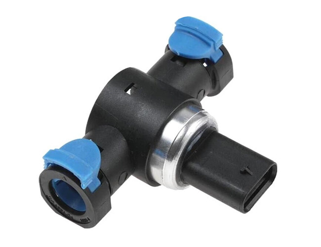 32242867 Fuel Pressure Sensor For XC60 S60 XC70 S80 V60 2007-2018