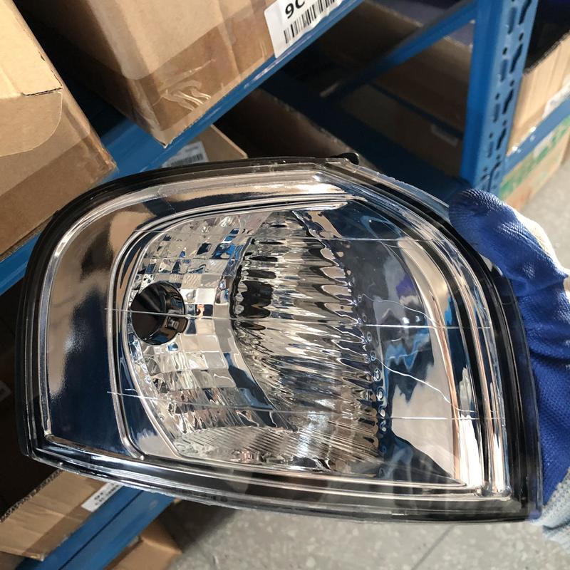 Womala Right Turn Signal Body Light OE 30655423 for Auto Parts S80 -06